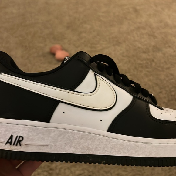 Nike Air Force 1 ‘07 size 8 panda colorway - Picture 4 of 8